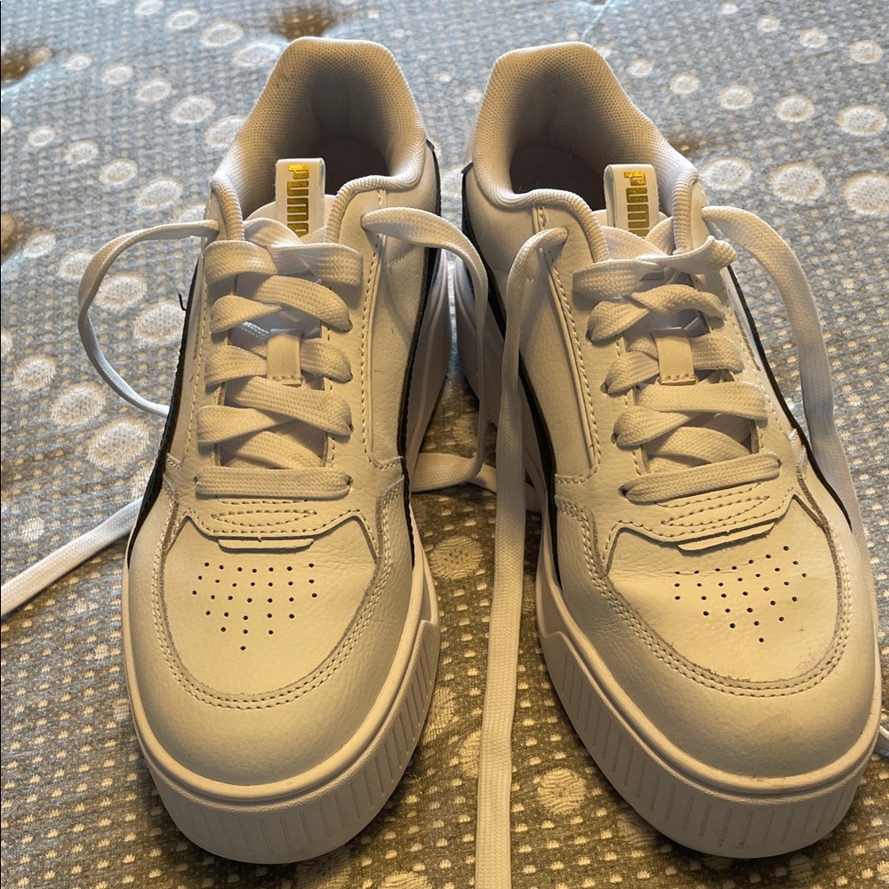 Puma White and Black women’s Sneakers